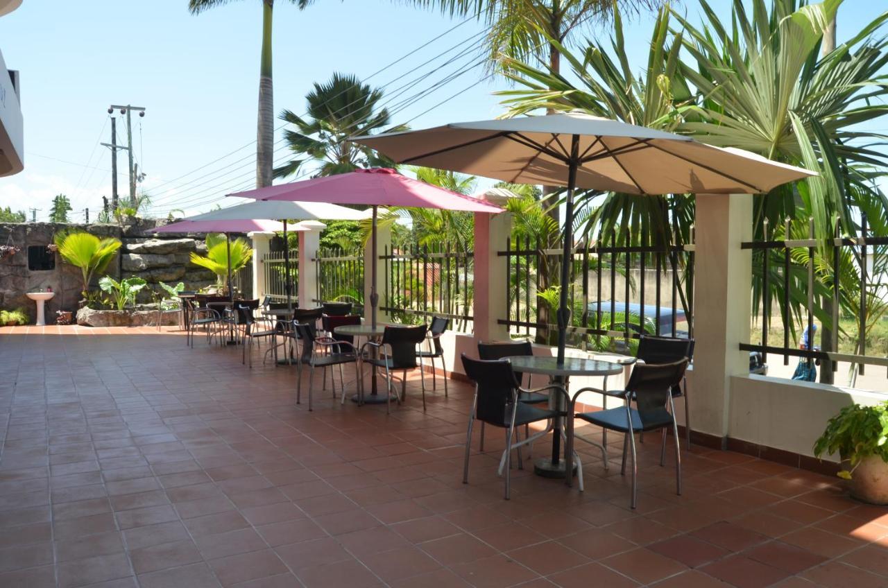 Double View Hotel Ubungo Екстер'єр фото