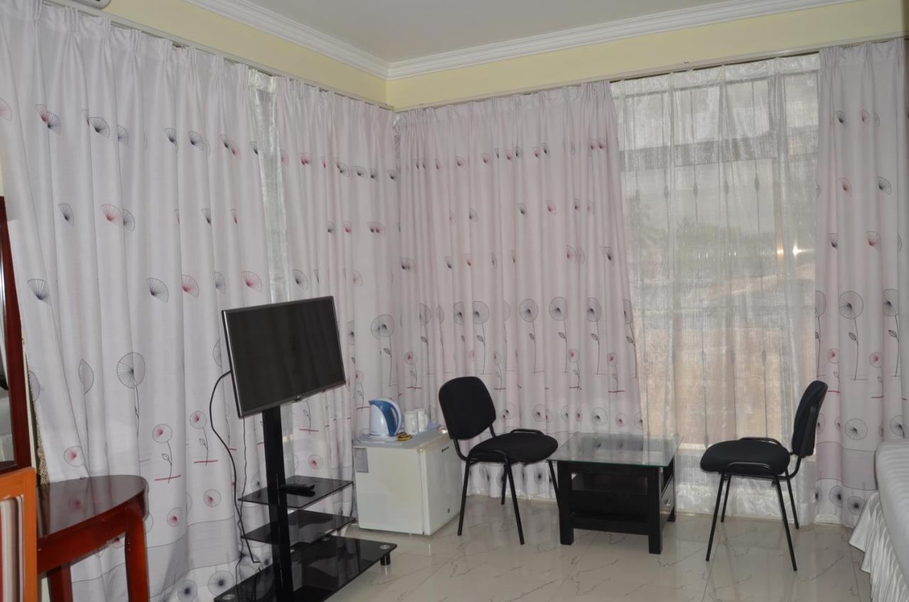 Double View Hotel Ubungo Екстер'єр фото
